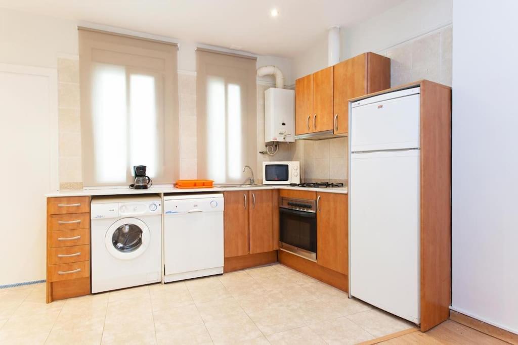 Apartment Centrico Estudio Zona Ramblas 22 *